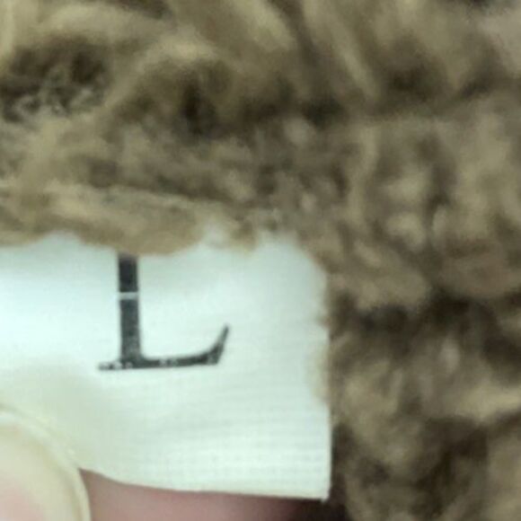 Teddy Bear Large Fuzzy Crop Top - Picture 4 of 4